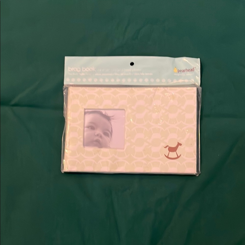 Pearhead Brag Book